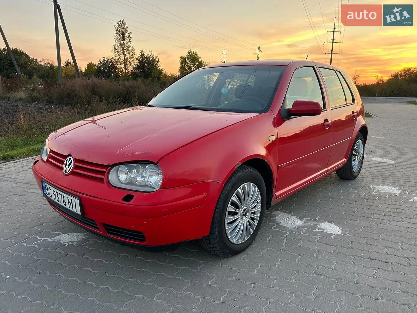 Volkswagen Golf, 1998