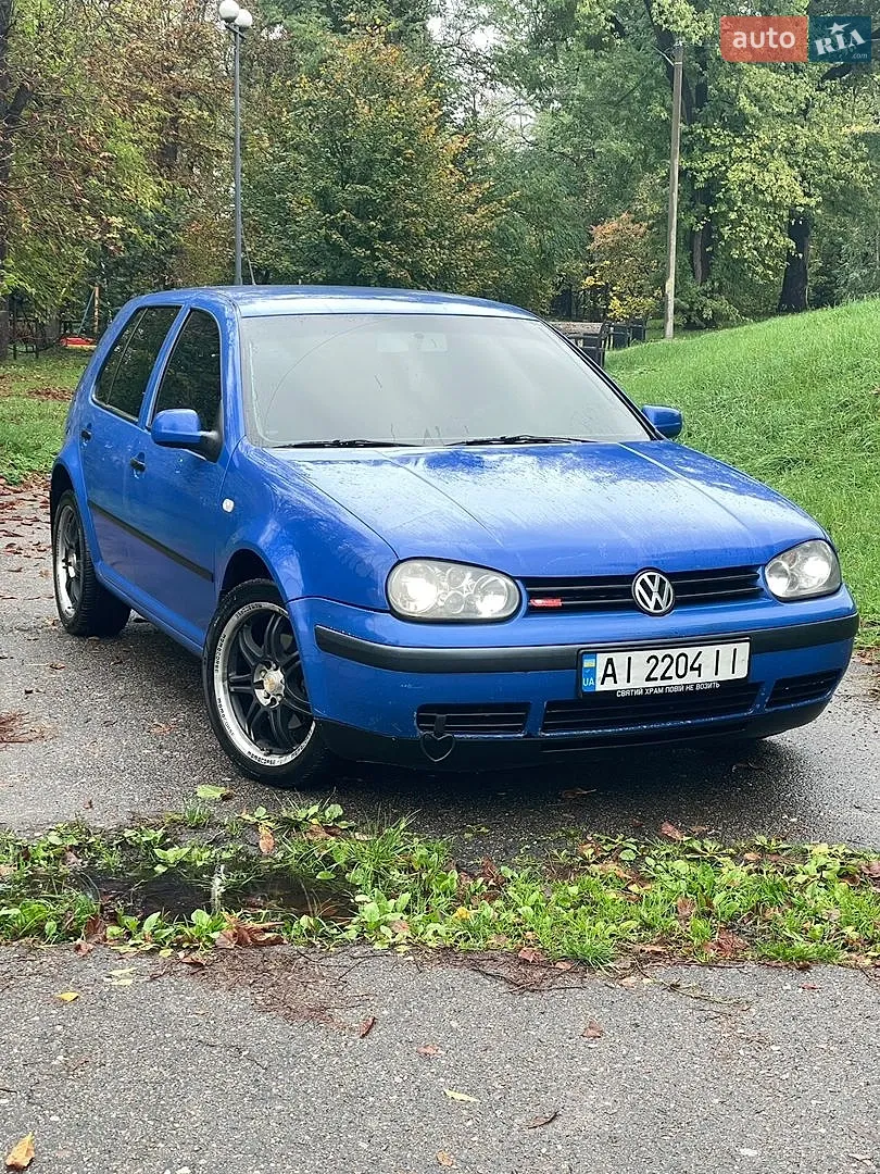Volkswagen Golf, 2000