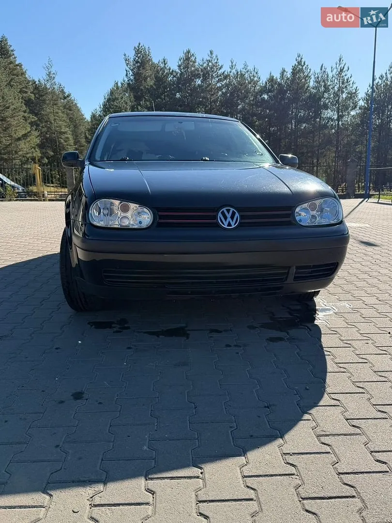 Volkswagen Golf, 2003