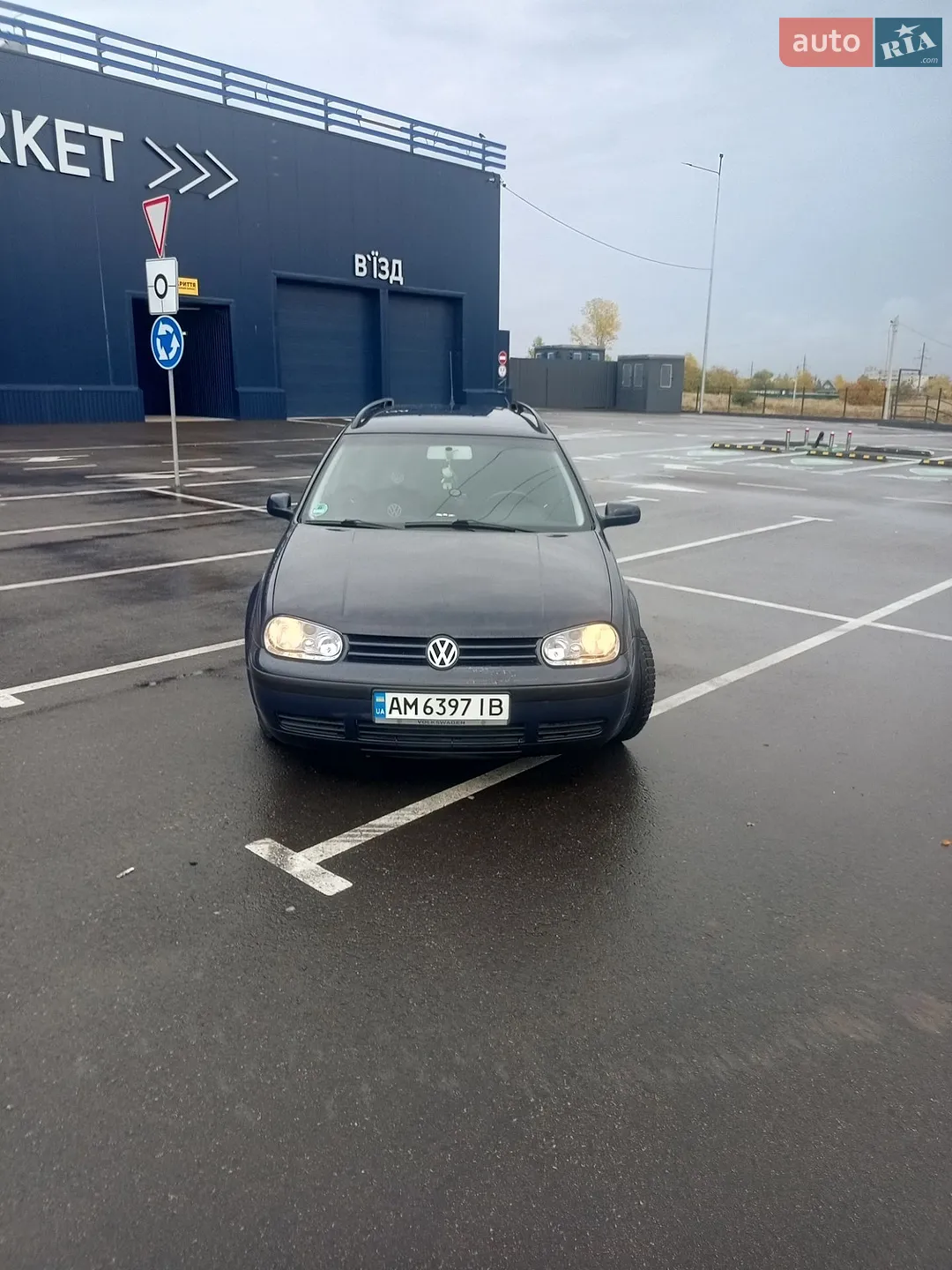 Volkswagen Golf, 2002