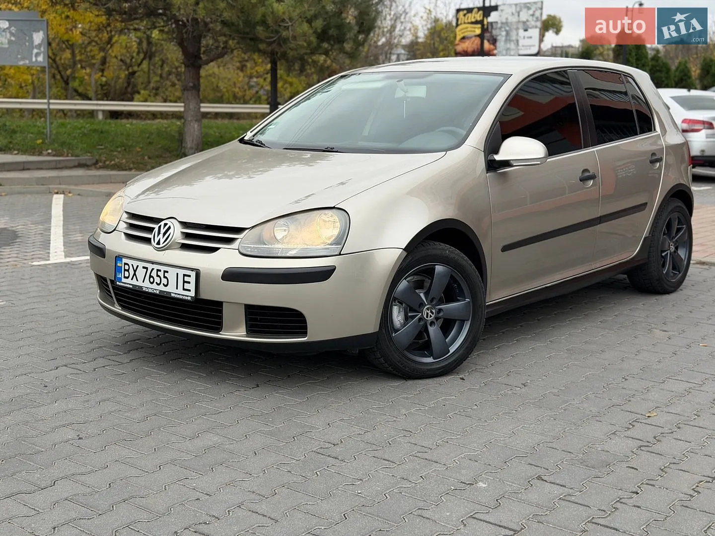 Volkswagen Golf, 2004