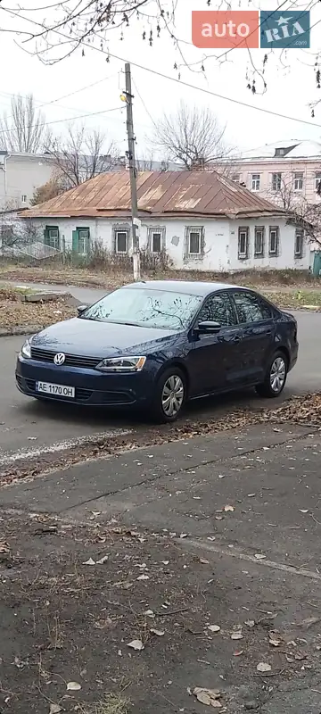 Volkswagen Jetta, 2011