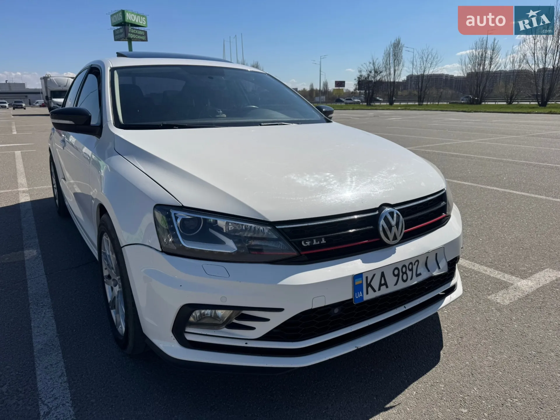 Volkswagen Jetta, 2011