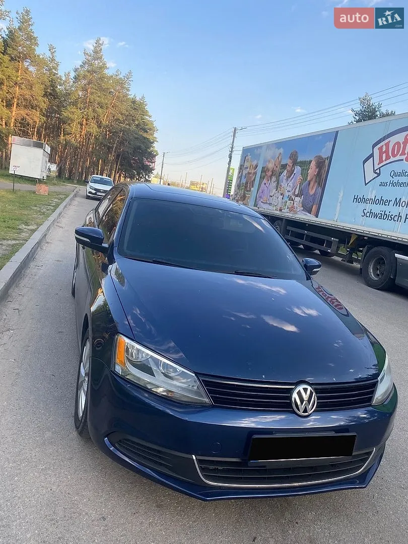 Volkswagen Jetta, 2012