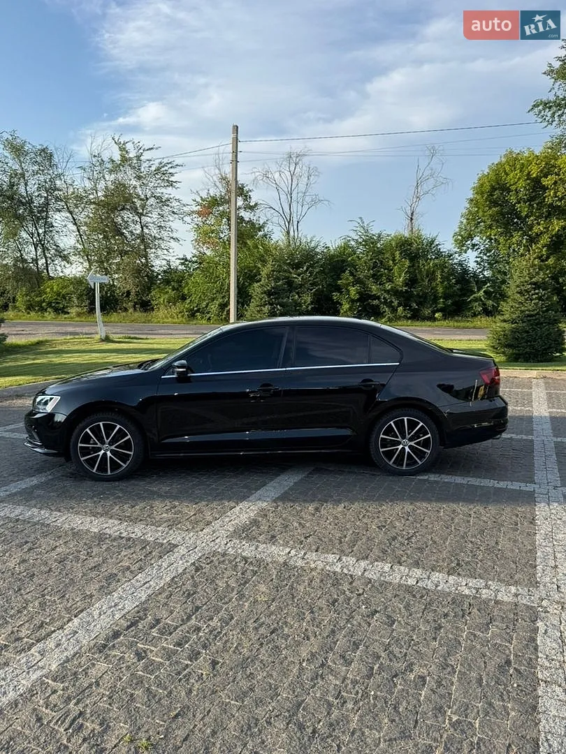 Volkswagen Jetta, 2015