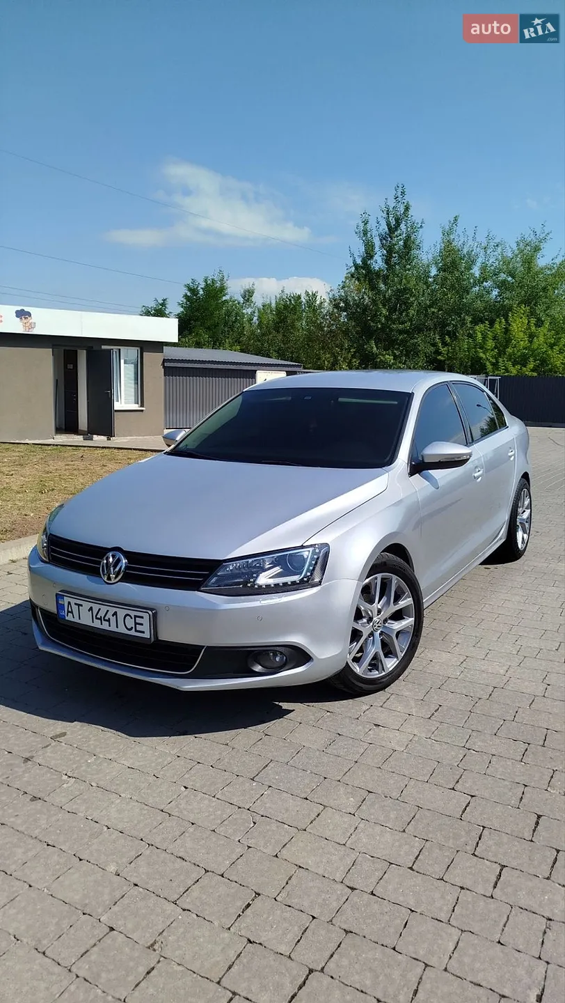 Volkswagen Jetta, 2013