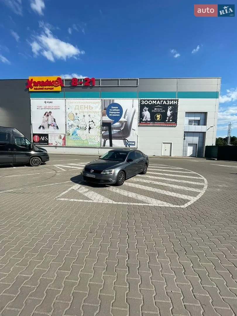 Volkswagen Jetta, 2013