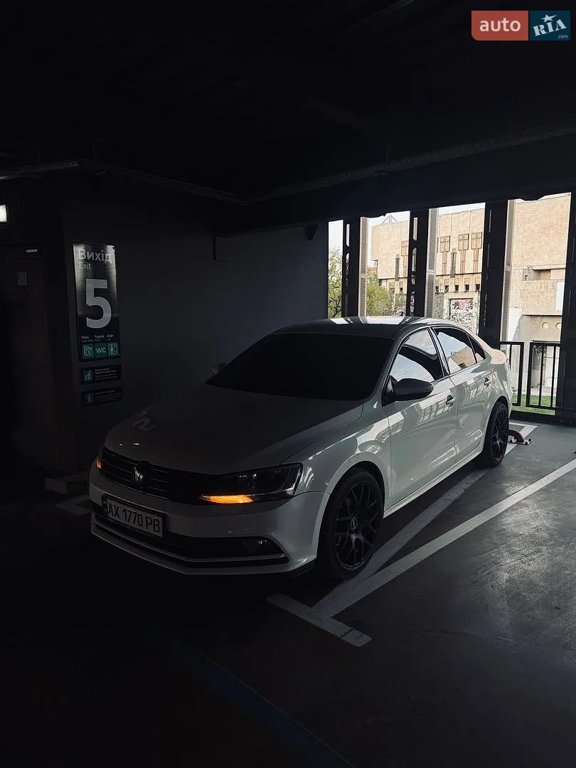 Volkswagen Jetta, 2016