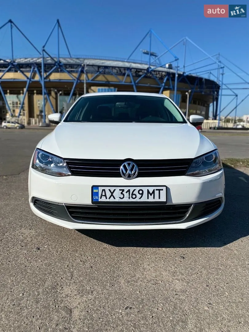 Volkswagen Jetta, 2014