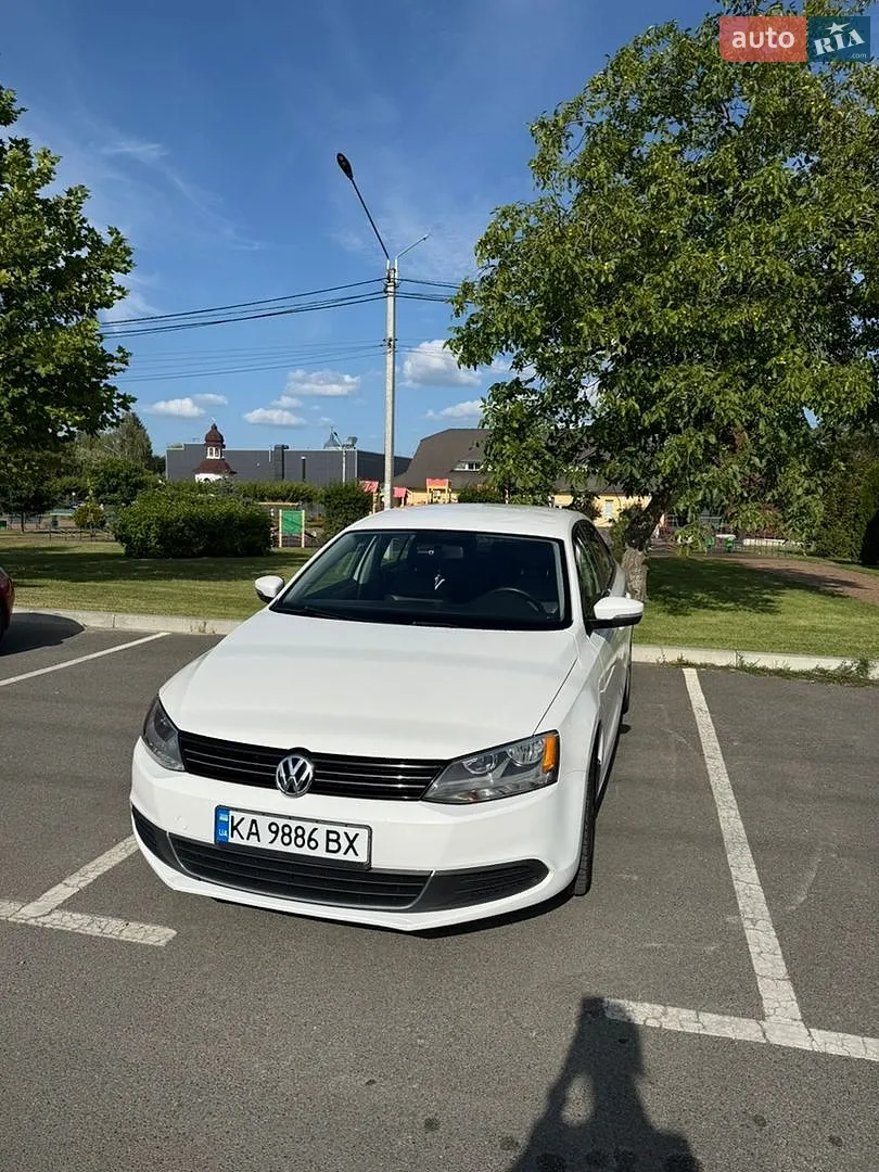 Volkswagen Jetta, 2012