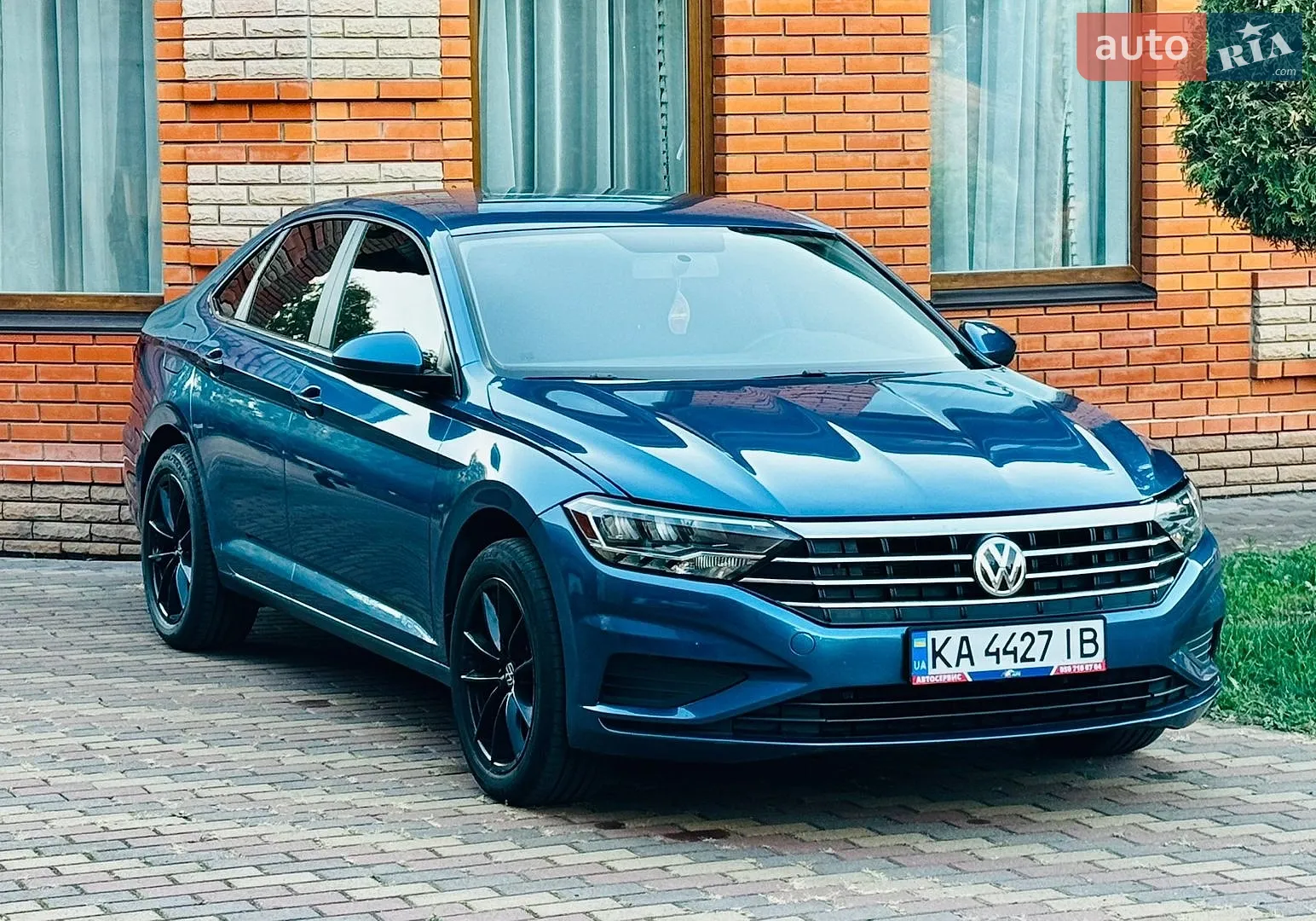 Volkswagen Jetta 2019 — 1
