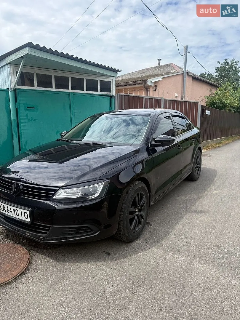 Volkswagen Jetta, 2012