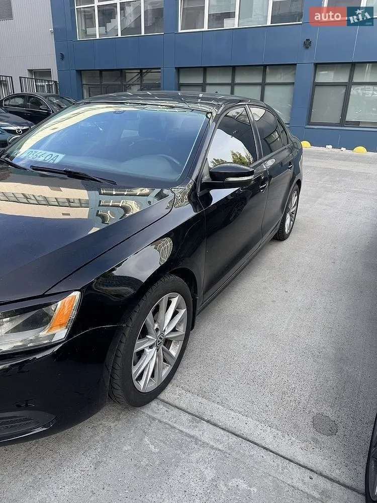 Volkswagen Jetta, 2012