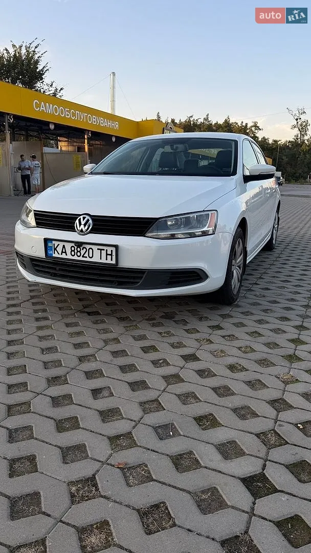 Volkswagen Jetta, 2014