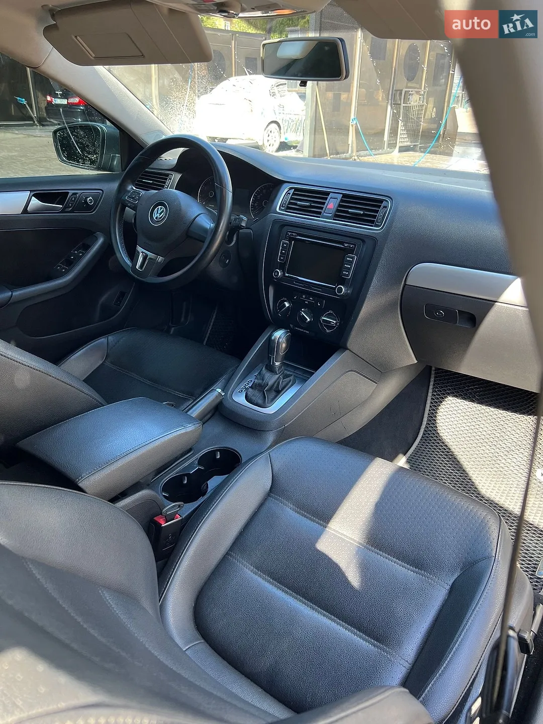 Volkswagen Jetta, 2013