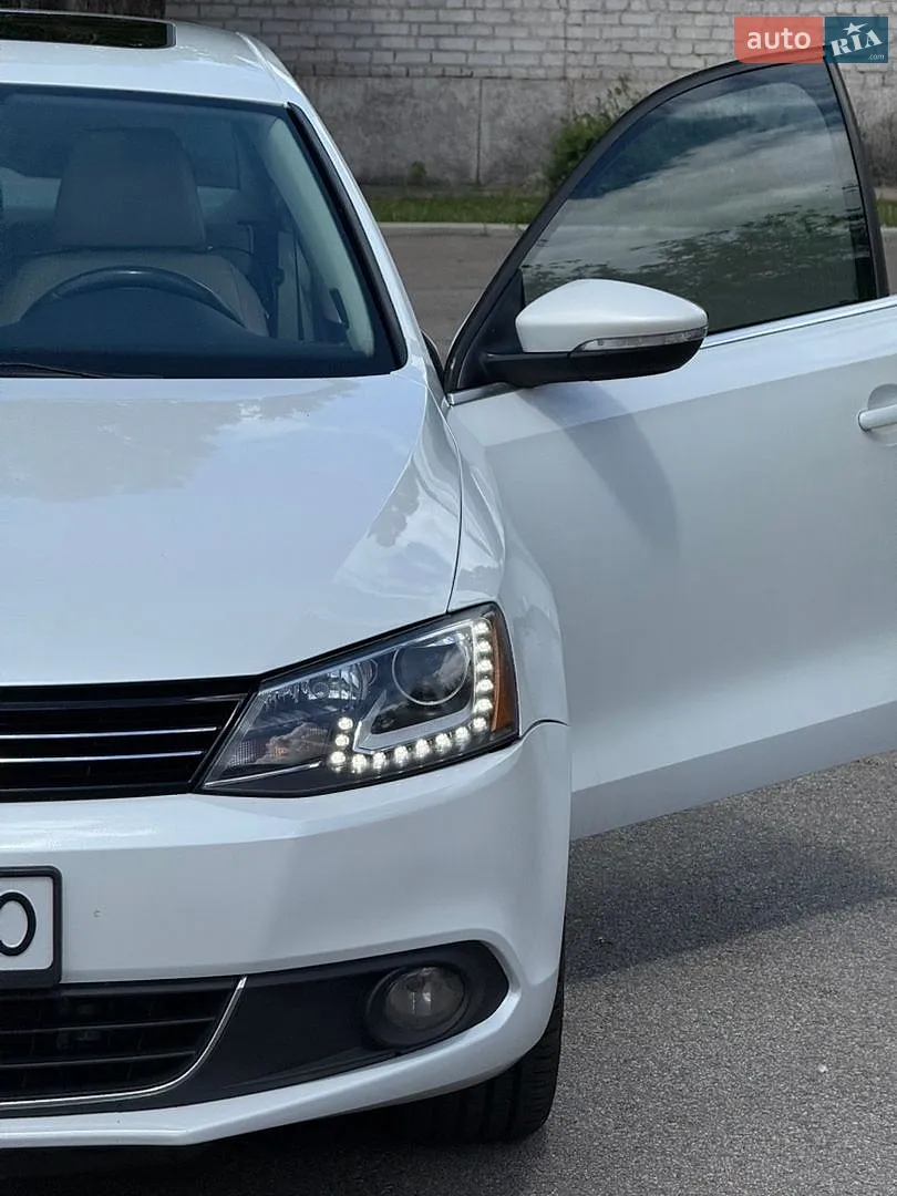 Volkswagen Jetta, 2013