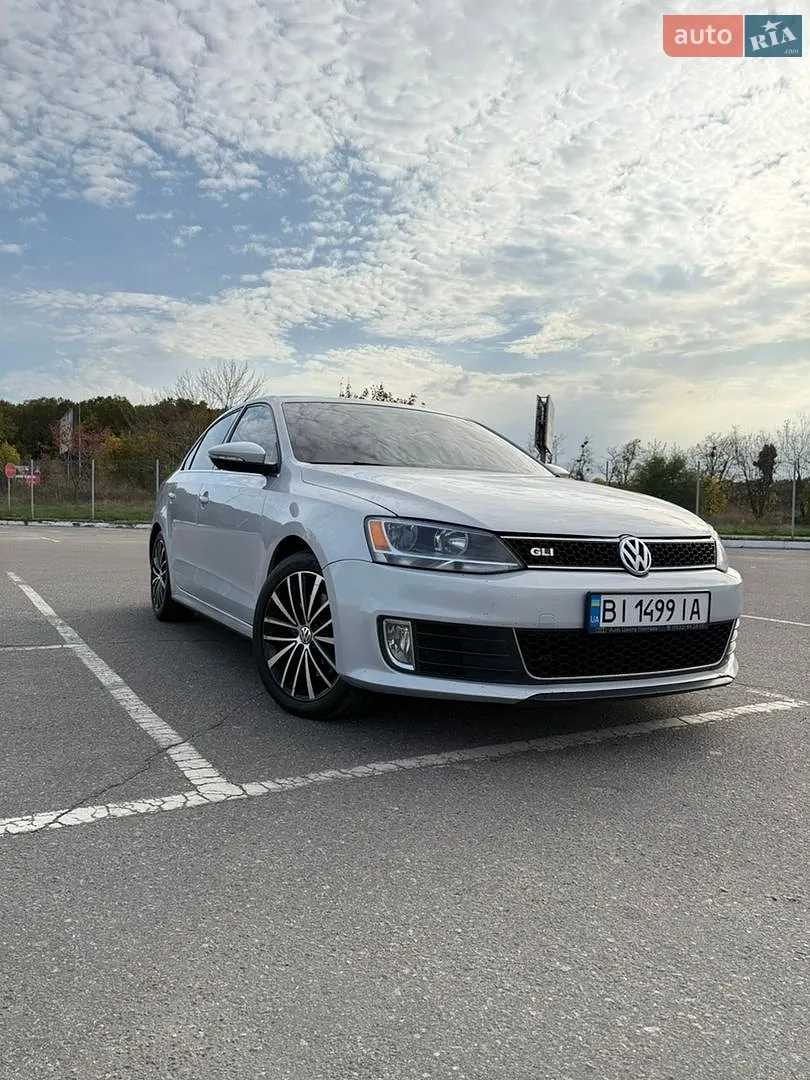 Volkswagen Jetta, 2013