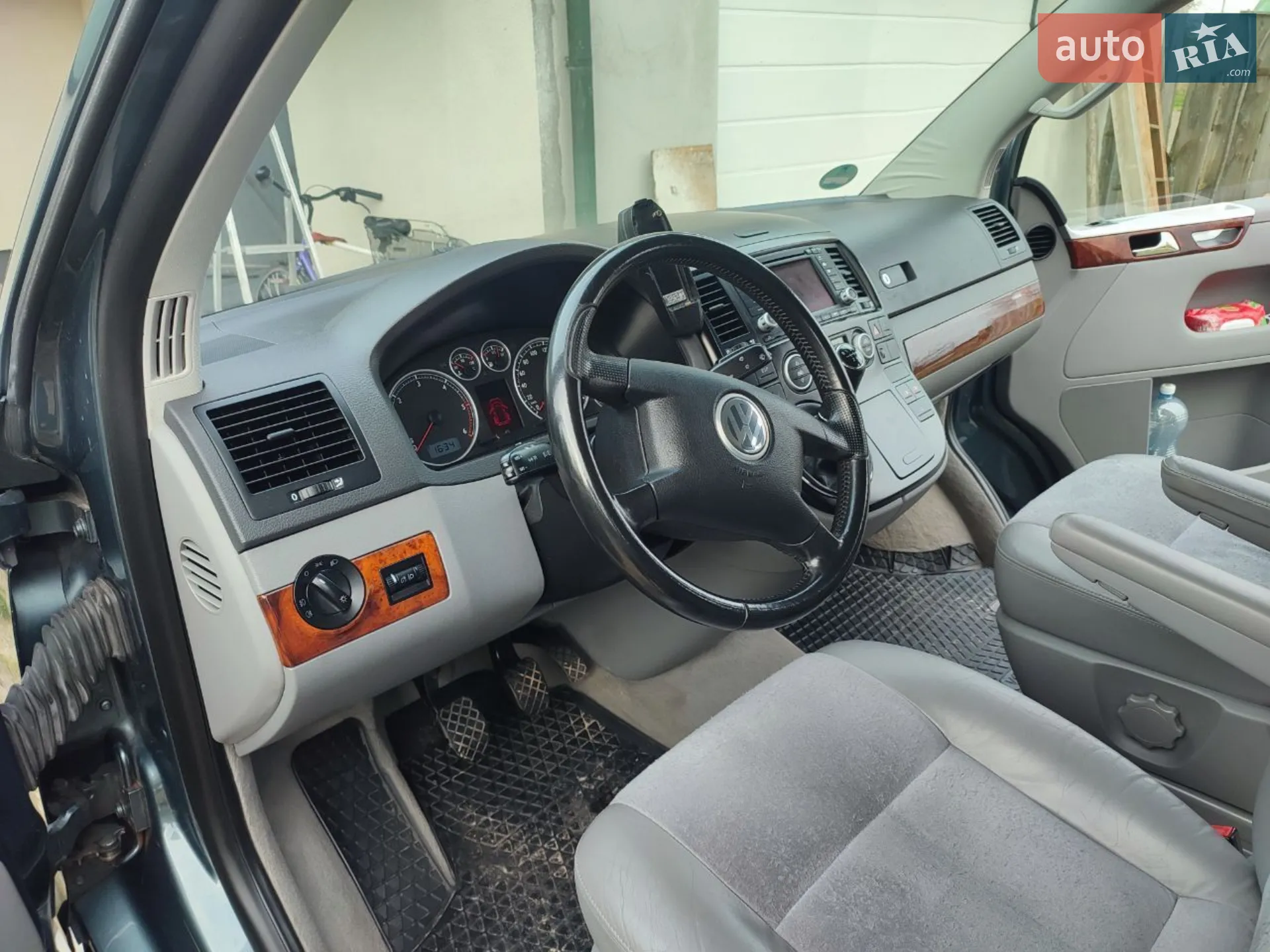 Volkswagen Multivan, 2004