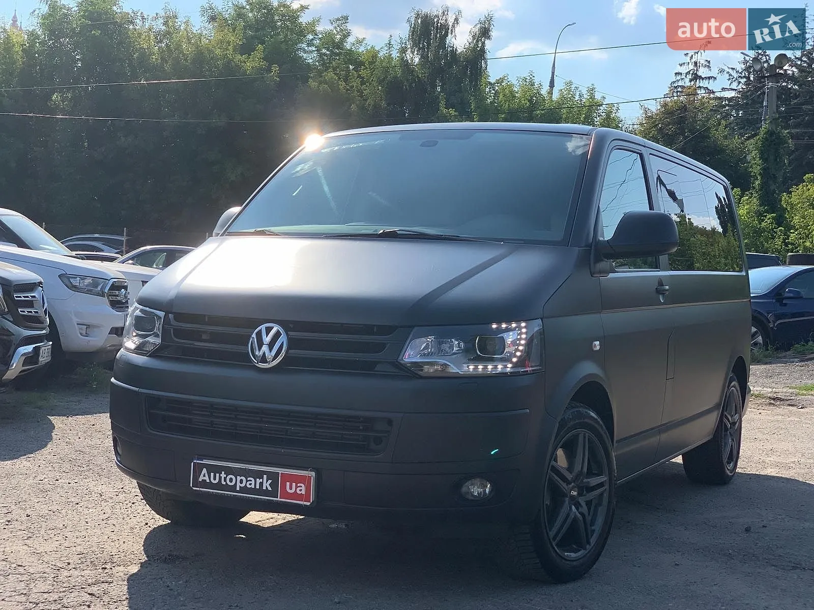 Volkswagen Multivan 2013 — 1