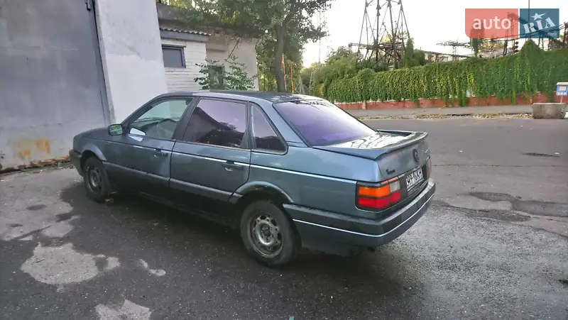Volkswagen Passat, 1989