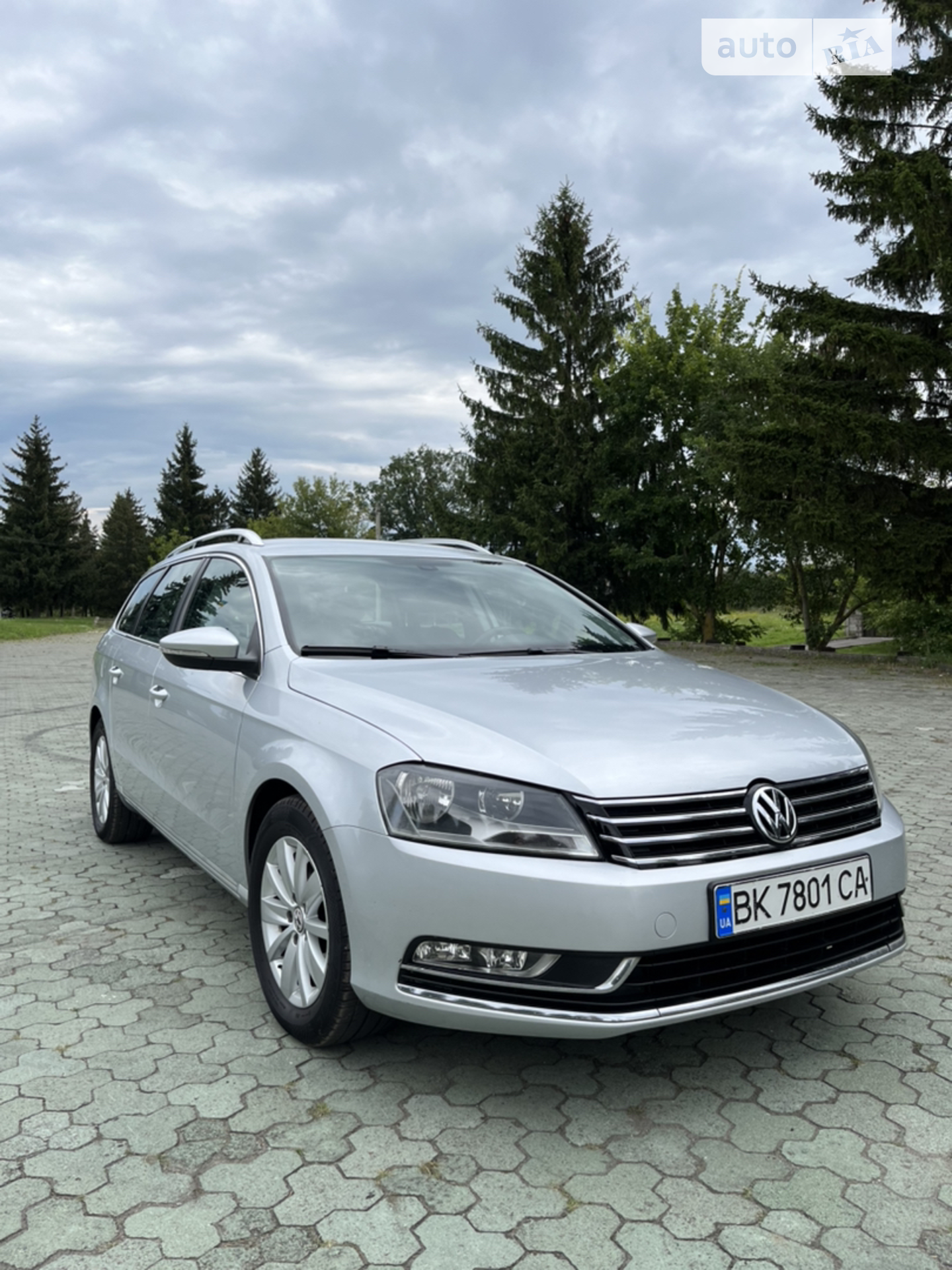 Volkswagen Passat, 2011
