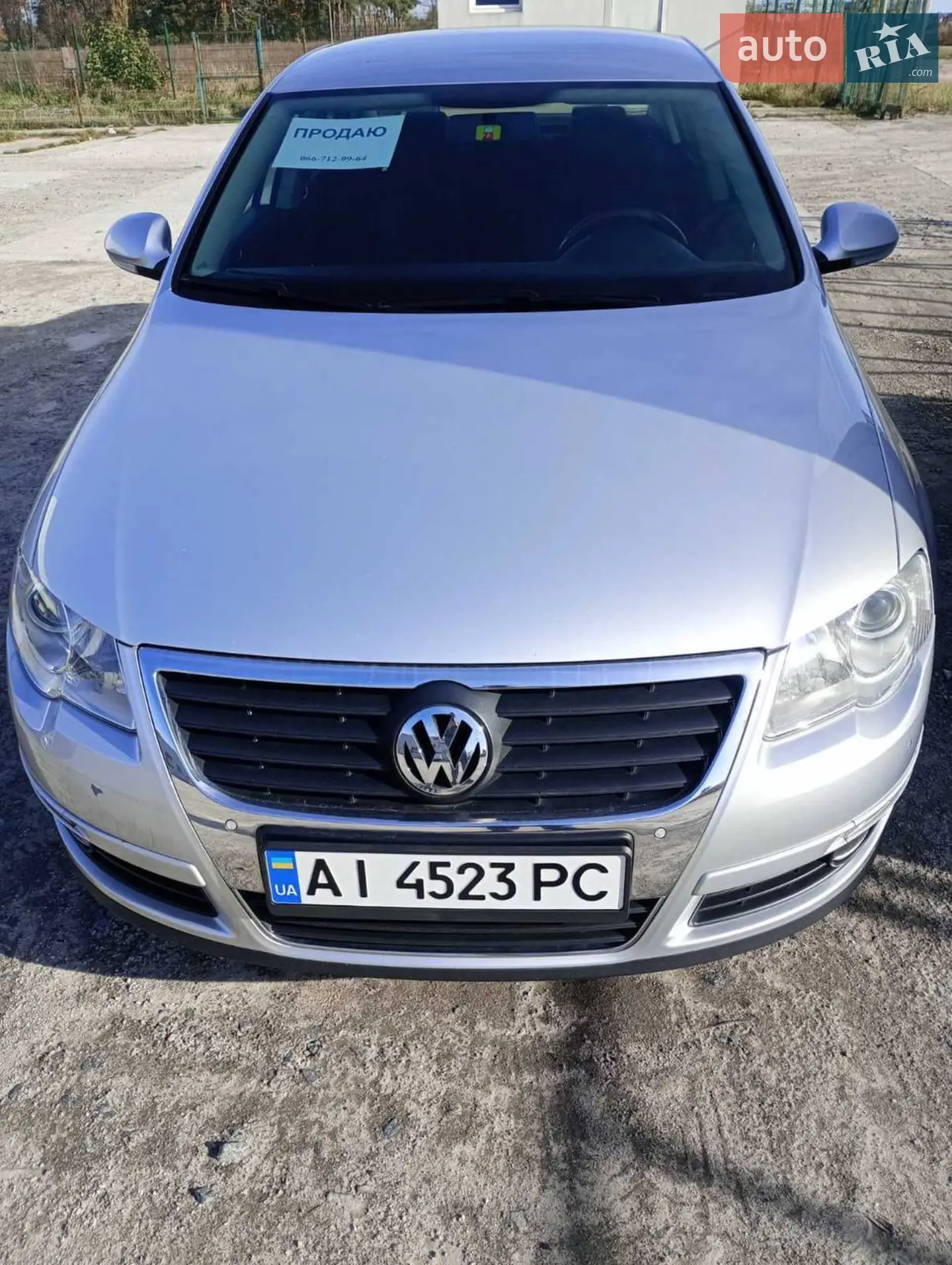 Volkswagen Passat 2010 — 1