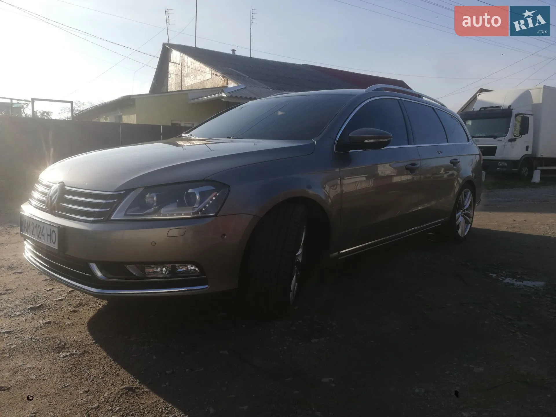 Volkswagen Passat, 2011