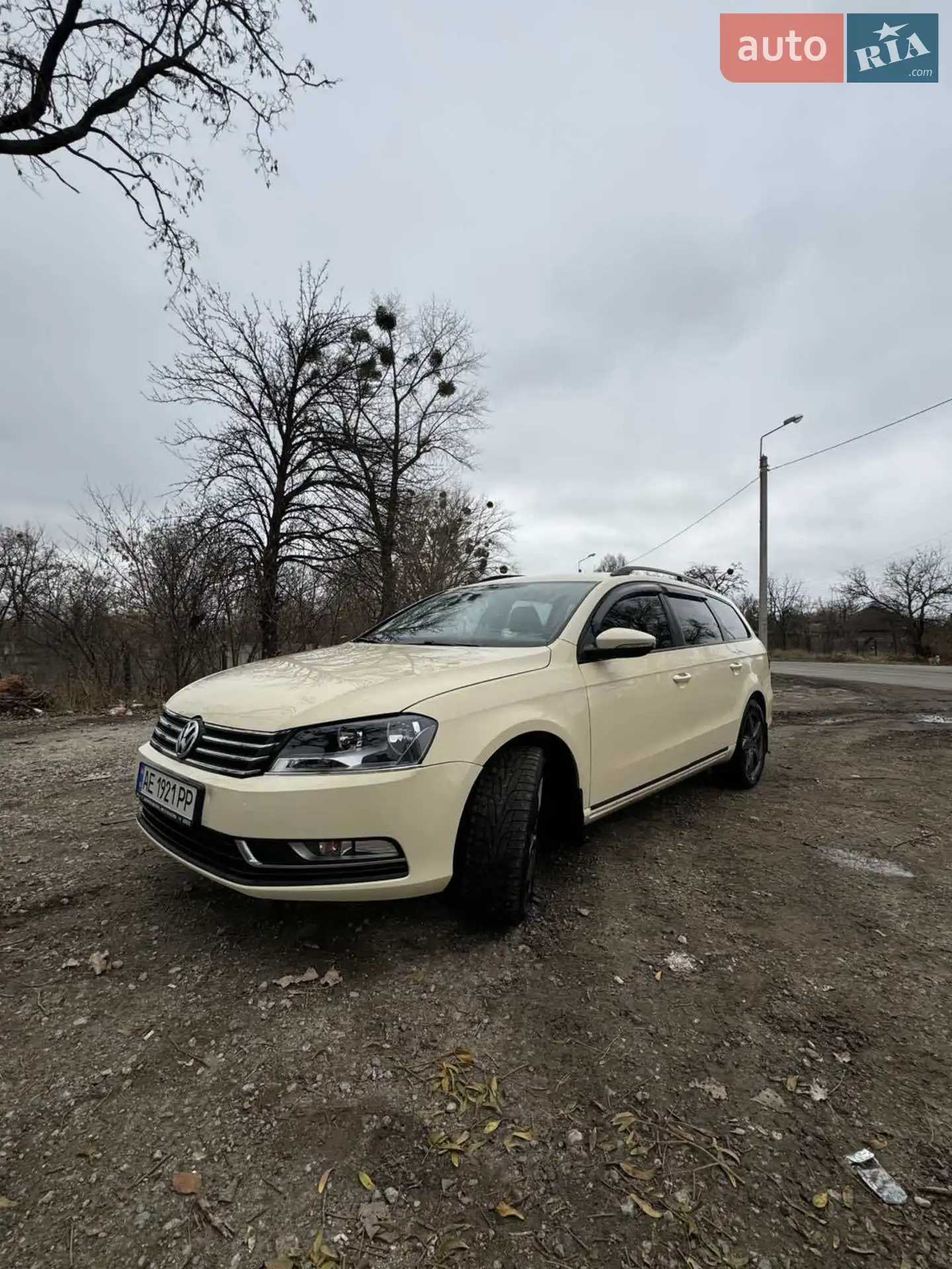 Volkswagen Passat, 2011