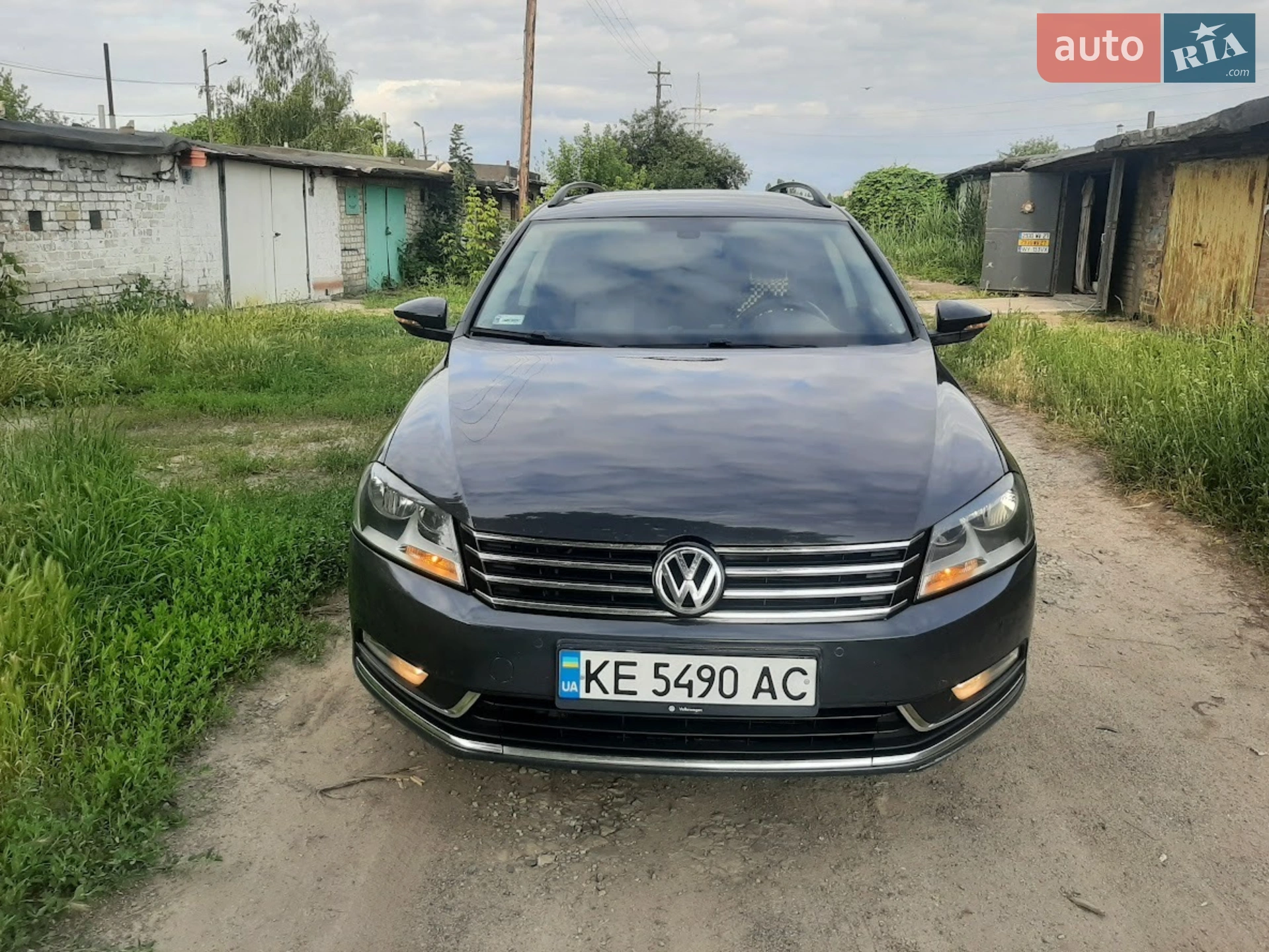Volkswagen Passat, 2011