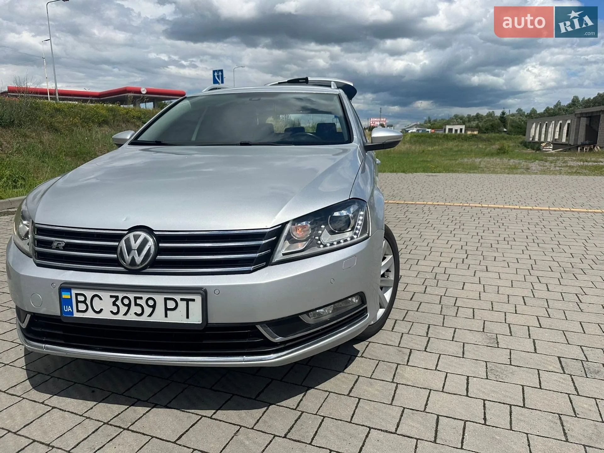 Volkswagen Passat, 2011