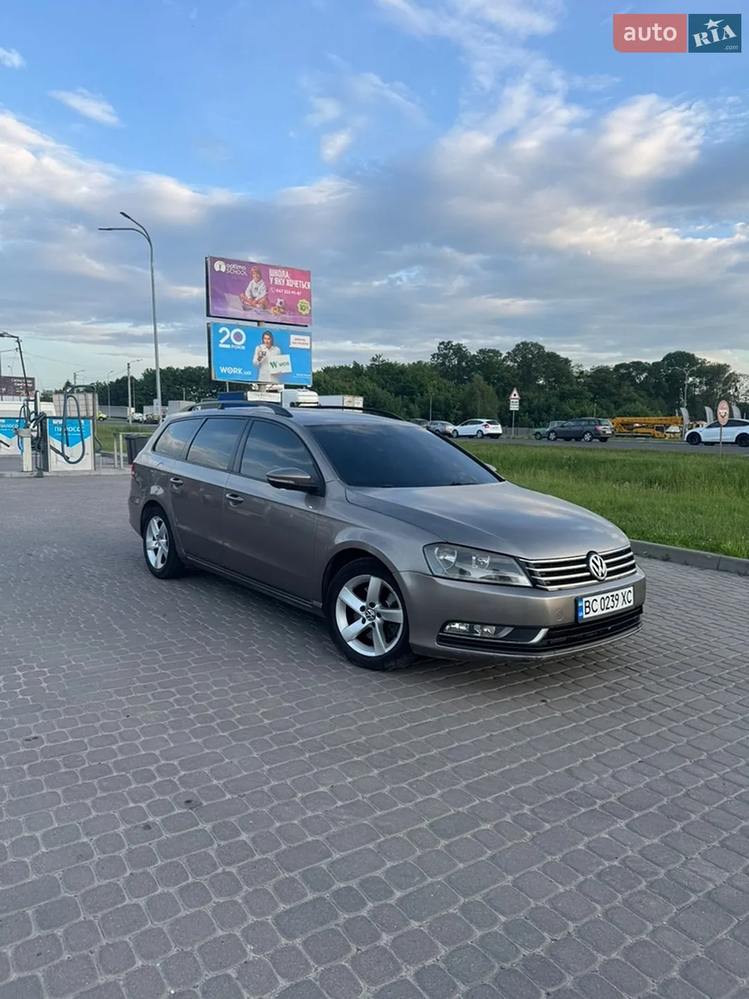 Volkswagen Passat, 2011