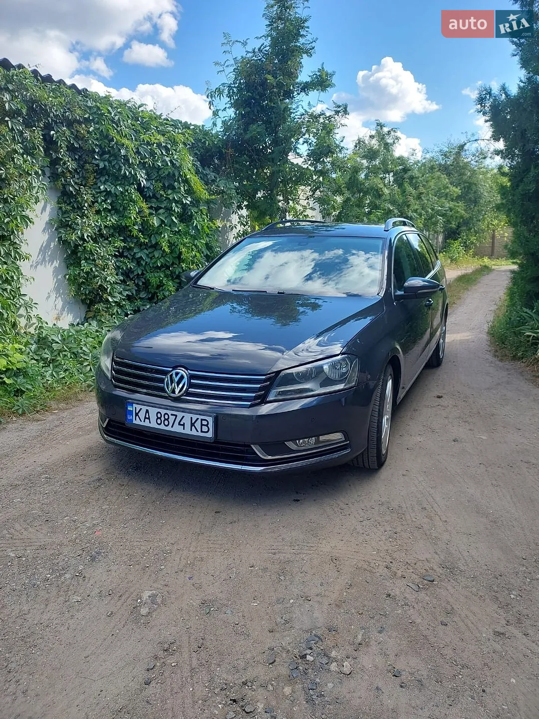 Volkswagen Passat 2011 — 1