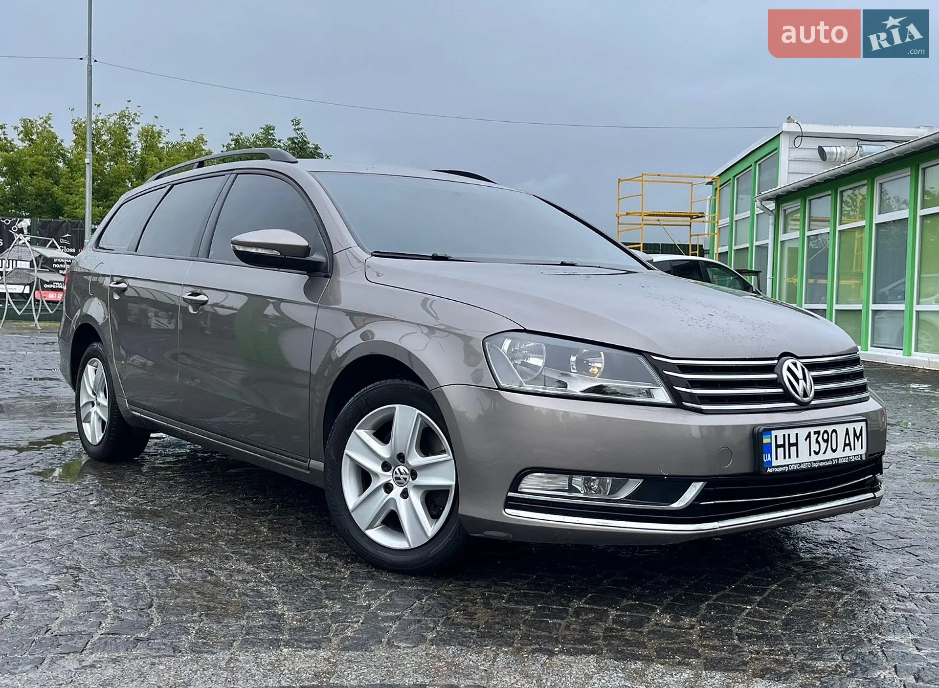 Volkswagen Passat, 2011