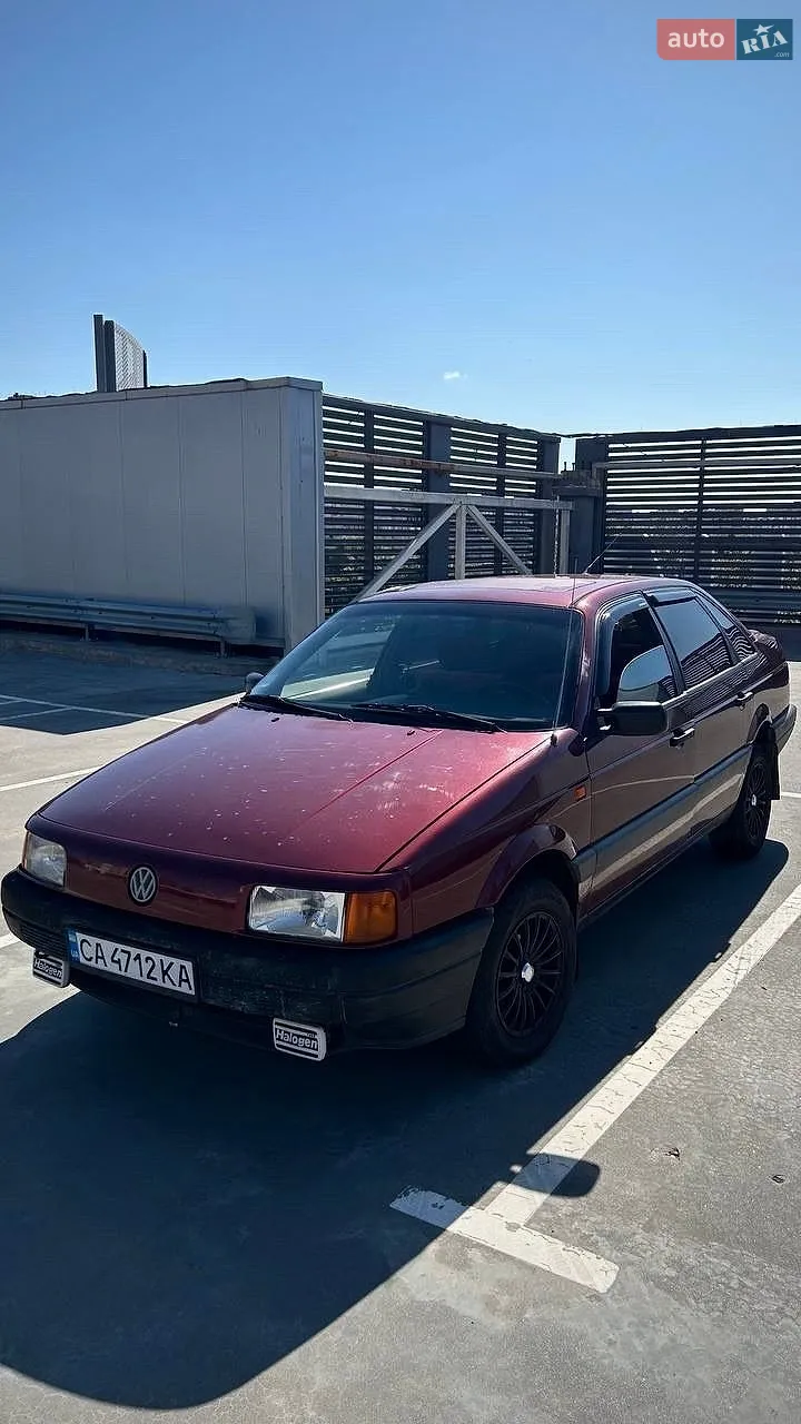 Volkswagen Passat, 1992