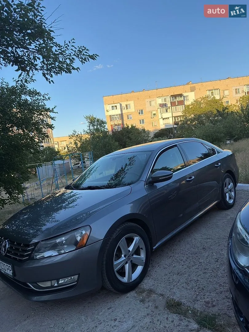 Volkswagen Passat, 2011