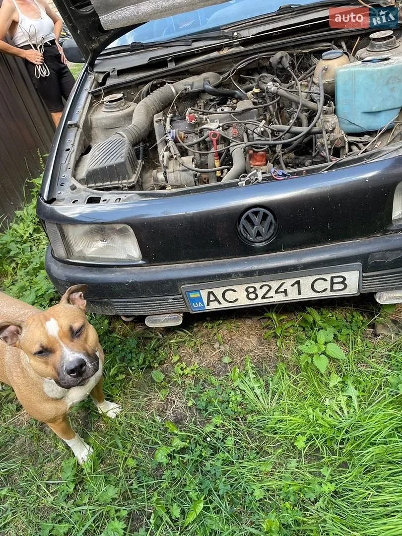Volkswagen Passat, 1990