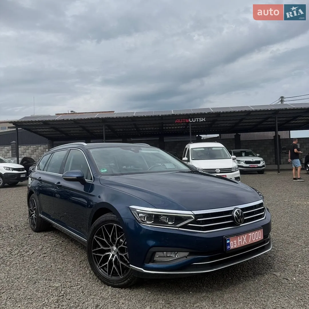 Volkswagen Passat, 2022
