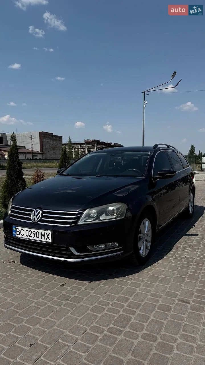 Volkswagen Passat, 2011