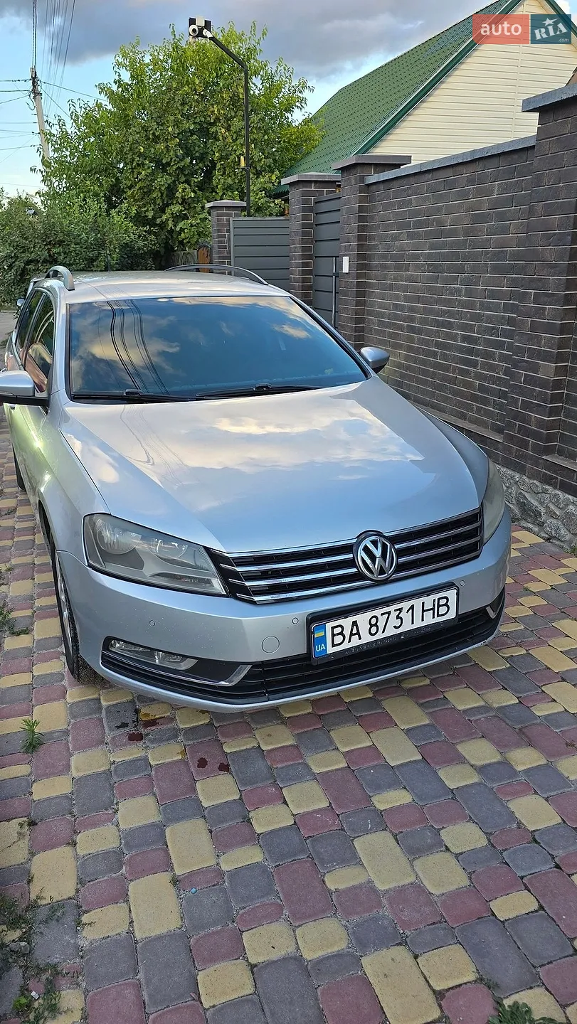 Volkswagen Passat, 2011