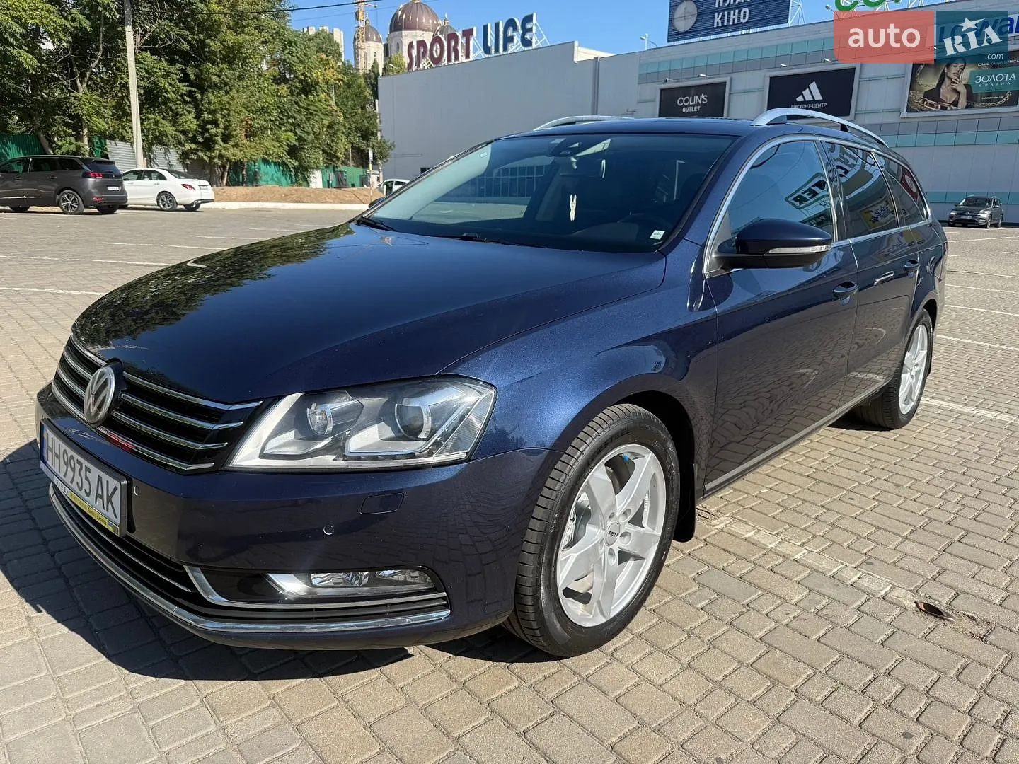 Volkswagen Passat, 2011