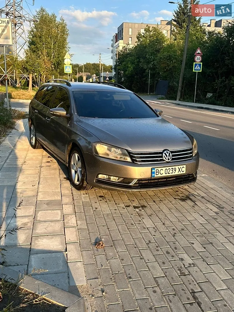Volkswagen Passat, 2011