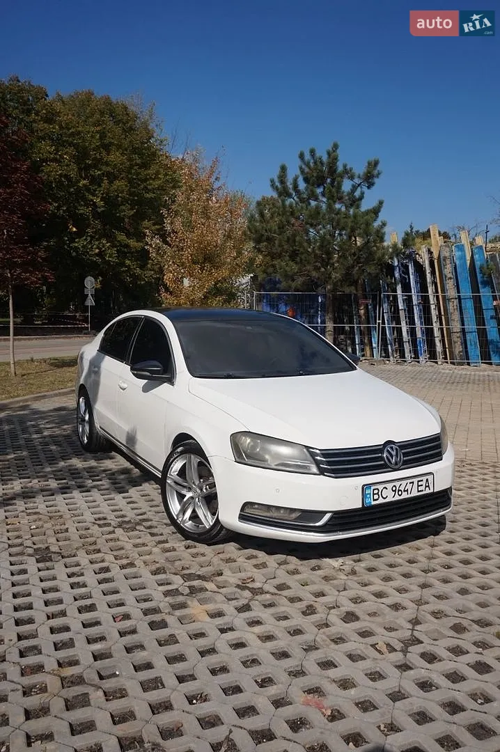 Volkswagen Passat, 2011