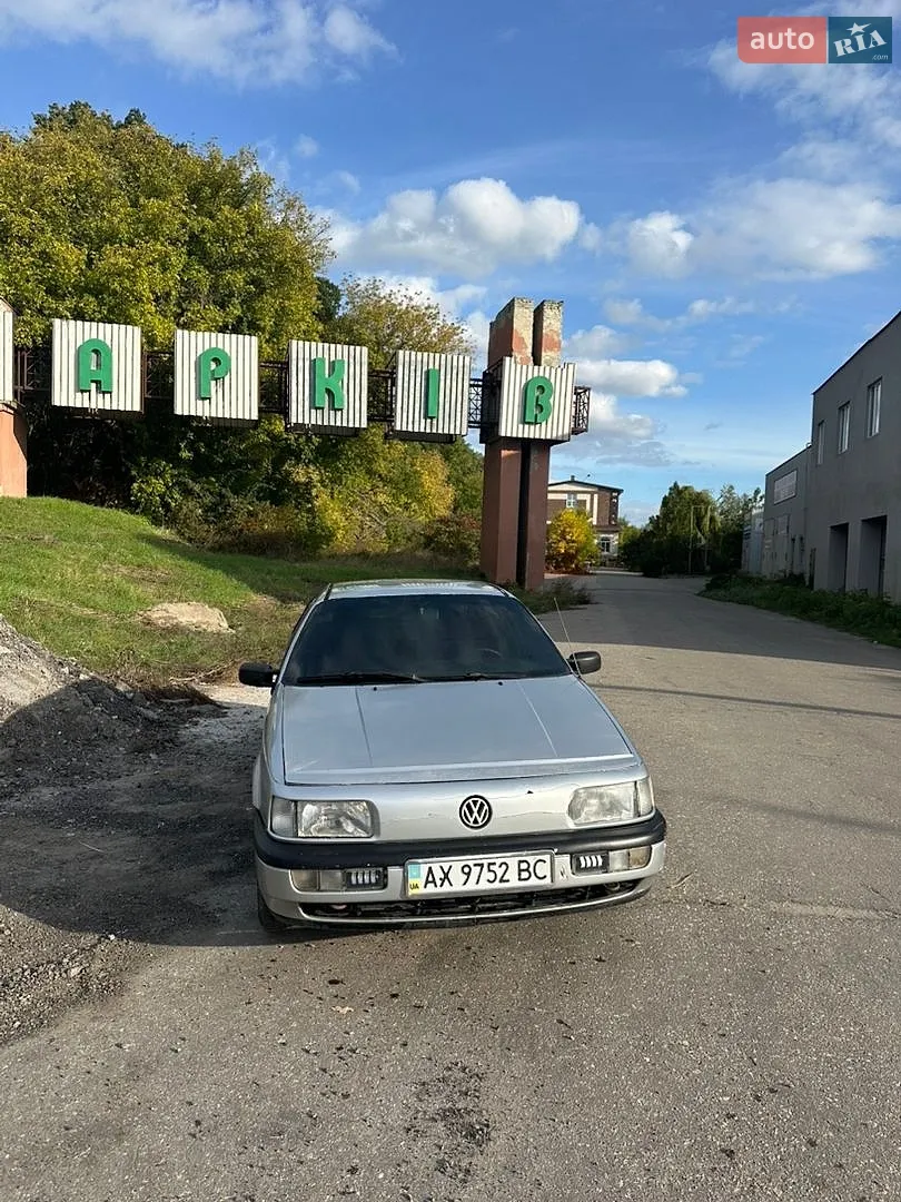 Volkswagen Passat, 1988