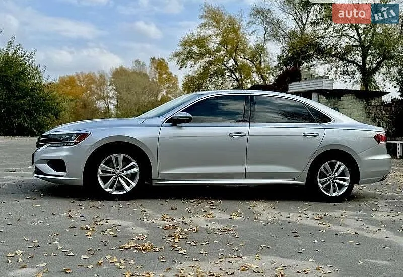Volkswagen Passat, 2020