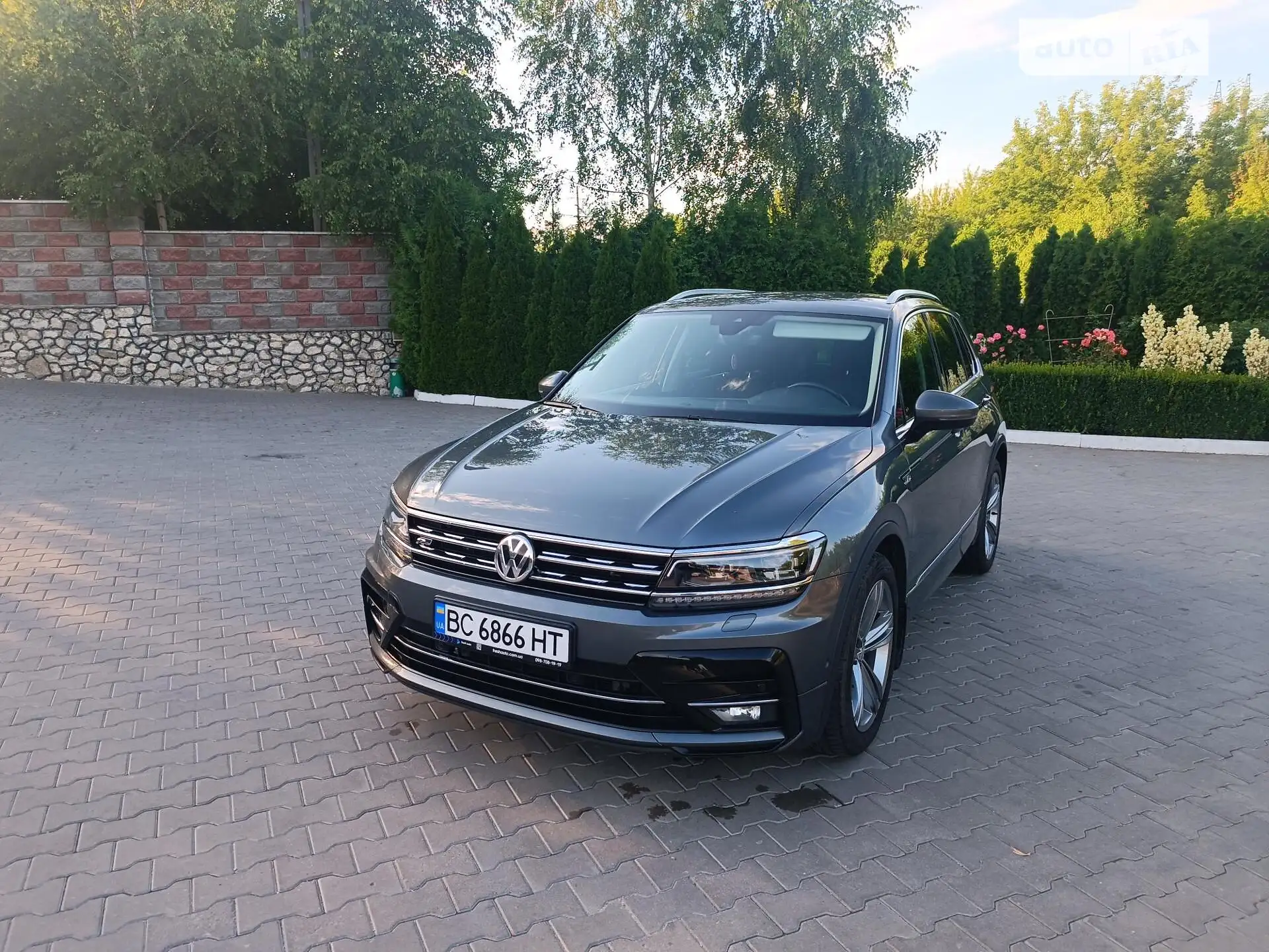 Volkswagen Tiguan, 2019