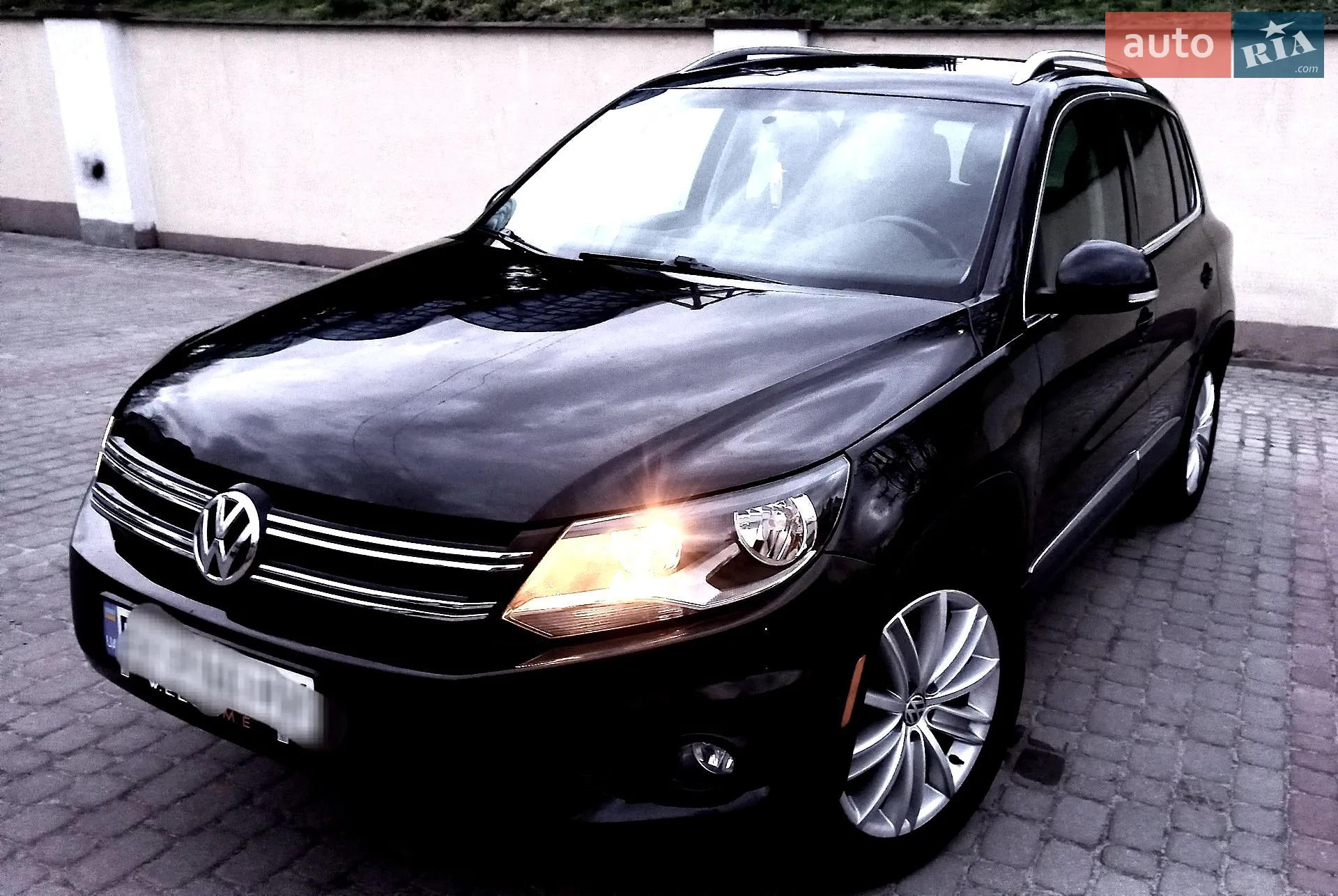 Volkswagen Tiguan, 2011