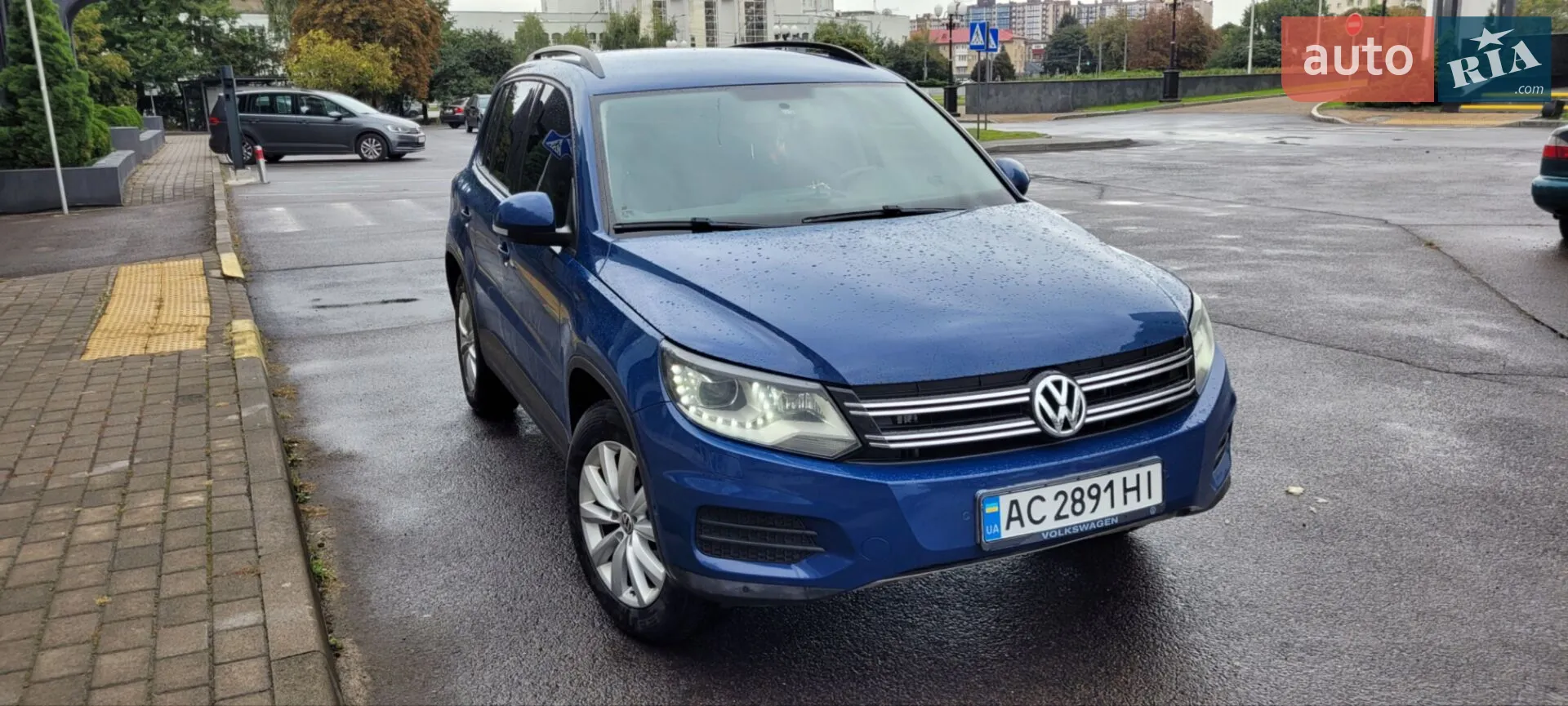 Volkswagen Tiguan, 2011