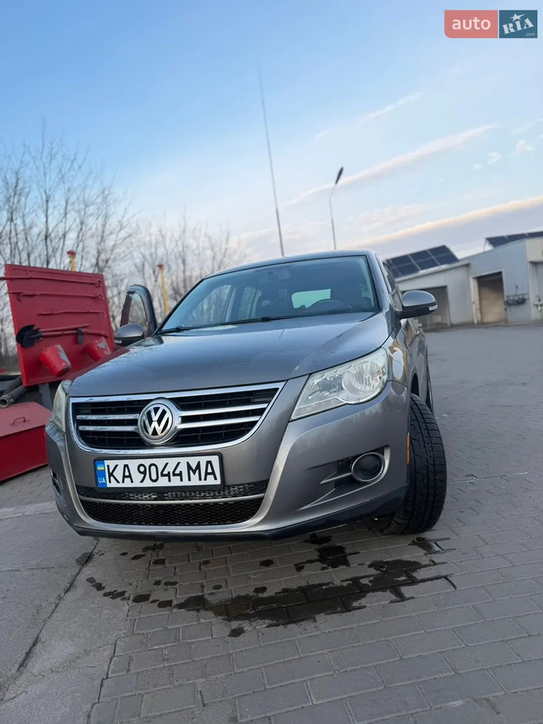 Volkswagen Tiguan, 2011