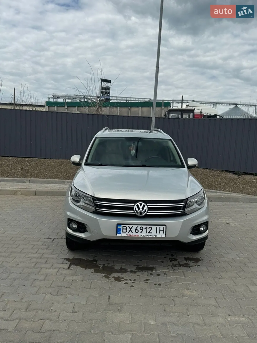 Volkswagen Tiguan, 2011