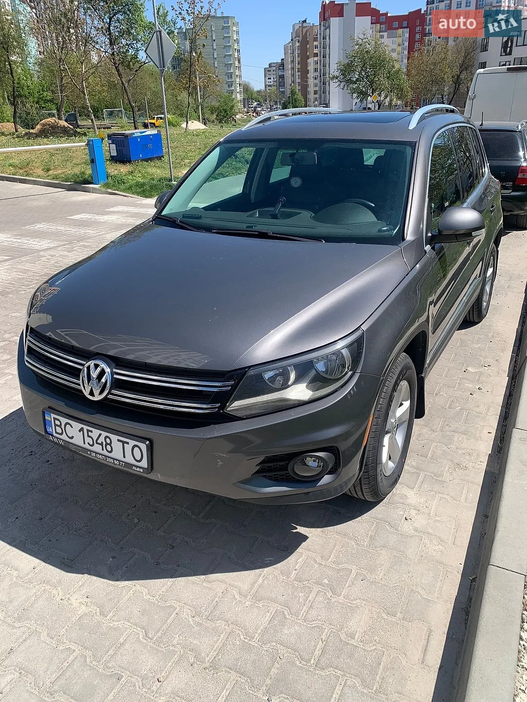 Volkswagen Tiguan, 2012